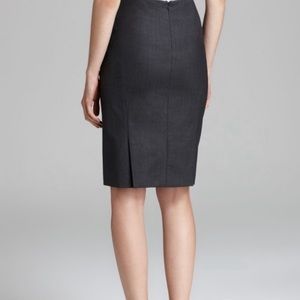 Perfect condition Theory Golda 2 Urban wool blend black pencil skirt Sz 2
